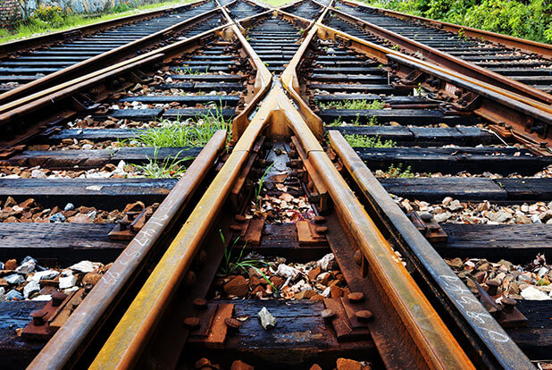 Railway track junction with a crossing